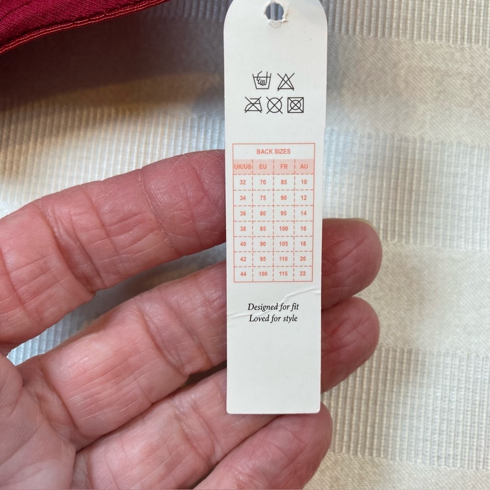 Pink Lover Deep Red Bra Sz 38C Style # 6647 NWT - Picture 8 of 9